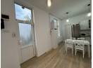 Apartament 3 camere, Central, zona Facultatii de Business, loc de parcare